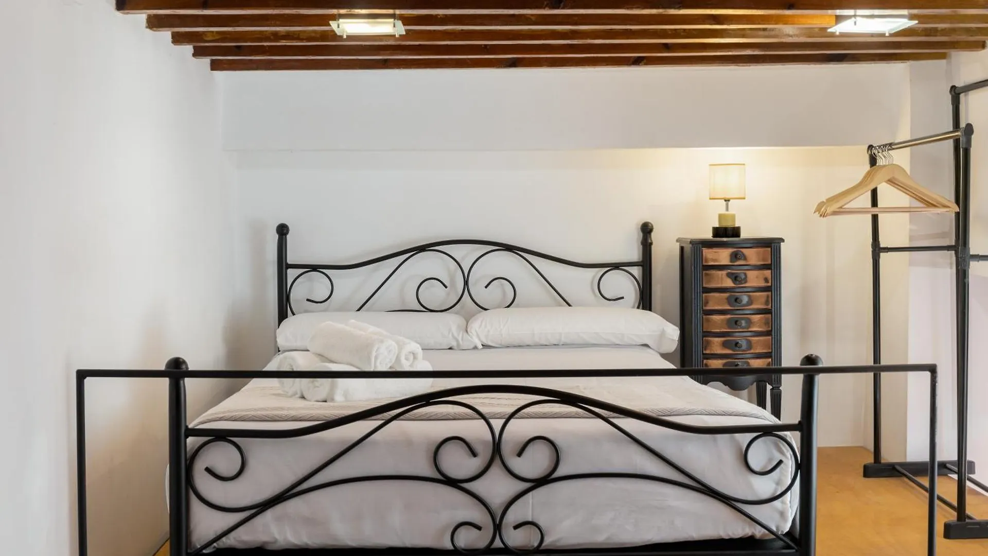 Apartment Studio In The Old Town Malaga