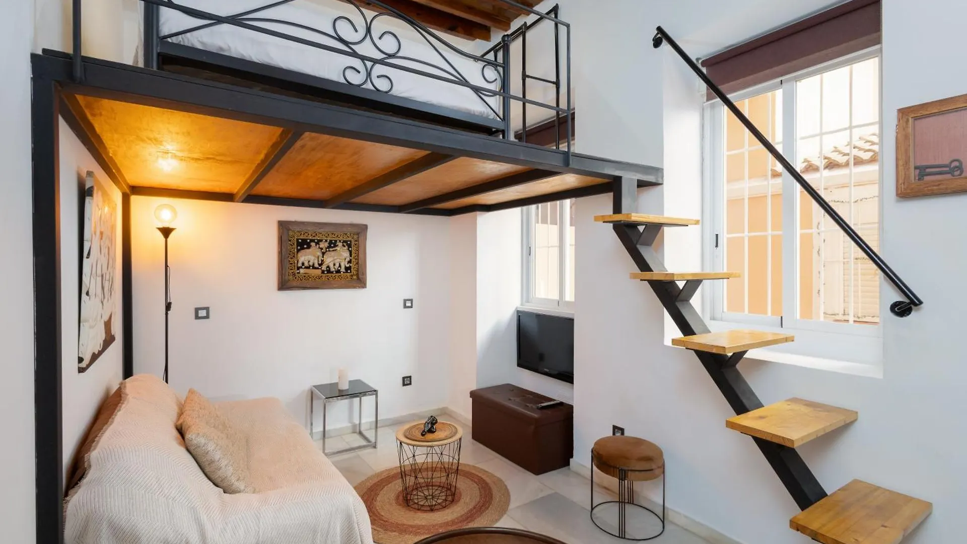 Studio In The Old Town Malaga Apartment